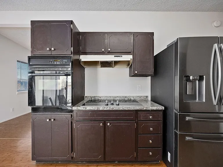 1642 Bel Air Cir — Photo 17