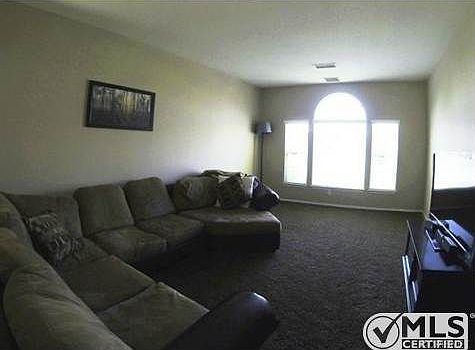 3rd image of 5736 Marseilles Dr