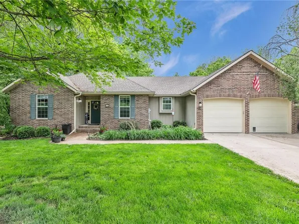 30 Village Circle Dr, Platte City, MO 64079