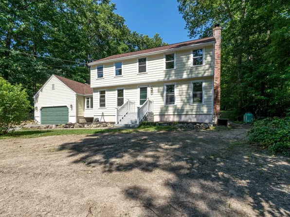 15 Hubbard Hill Road, Derry, NH 03038