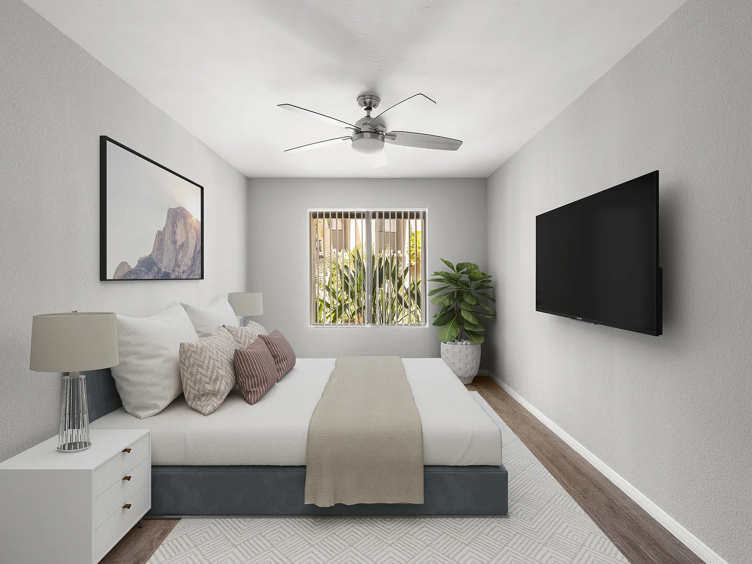 Santee Villas — Photo 4