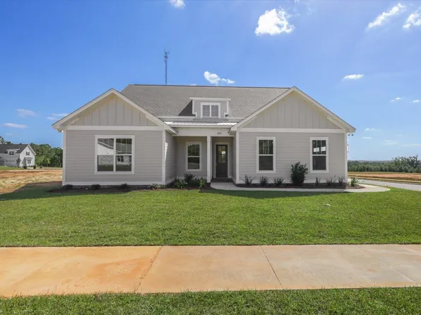 641 Knotted Pine Dr, Tallahassee, FL 32312