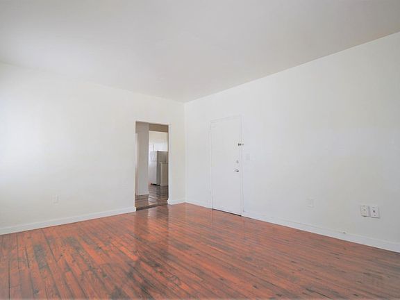 5th image of 952 Meridian Ave APT 11