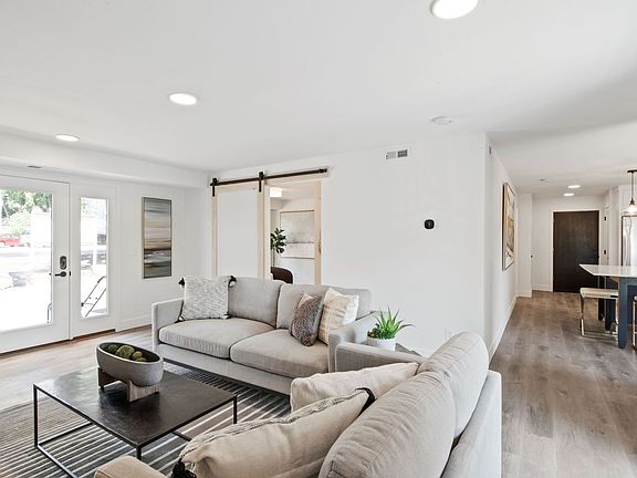 5th image of 4415 Valley View Rd #103