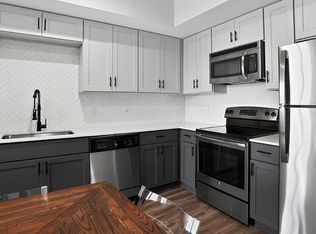 Sylvan Thirty, Dallas, TX 75208