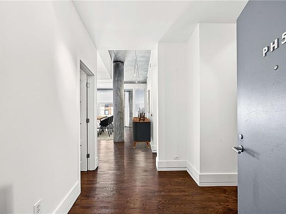 2nd image of 845 Spring St NW #Penthouse 5