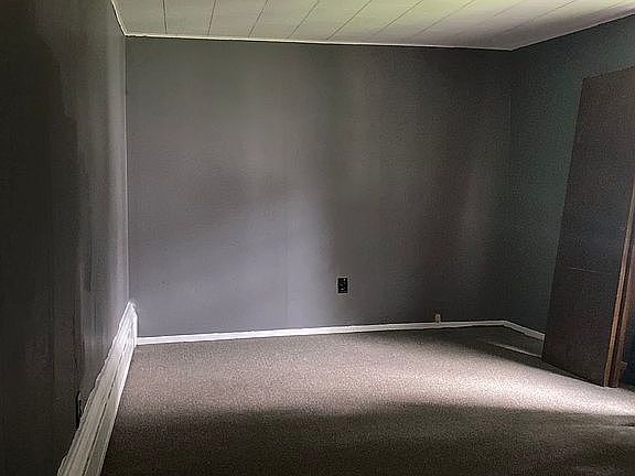 5th image of 42 Campbell Ave