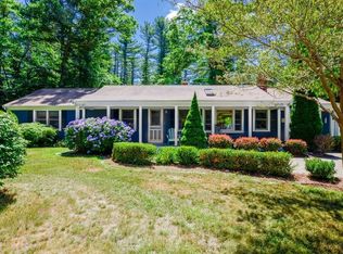 899 Walnut Plain Rd, Rochester, MA 02770
