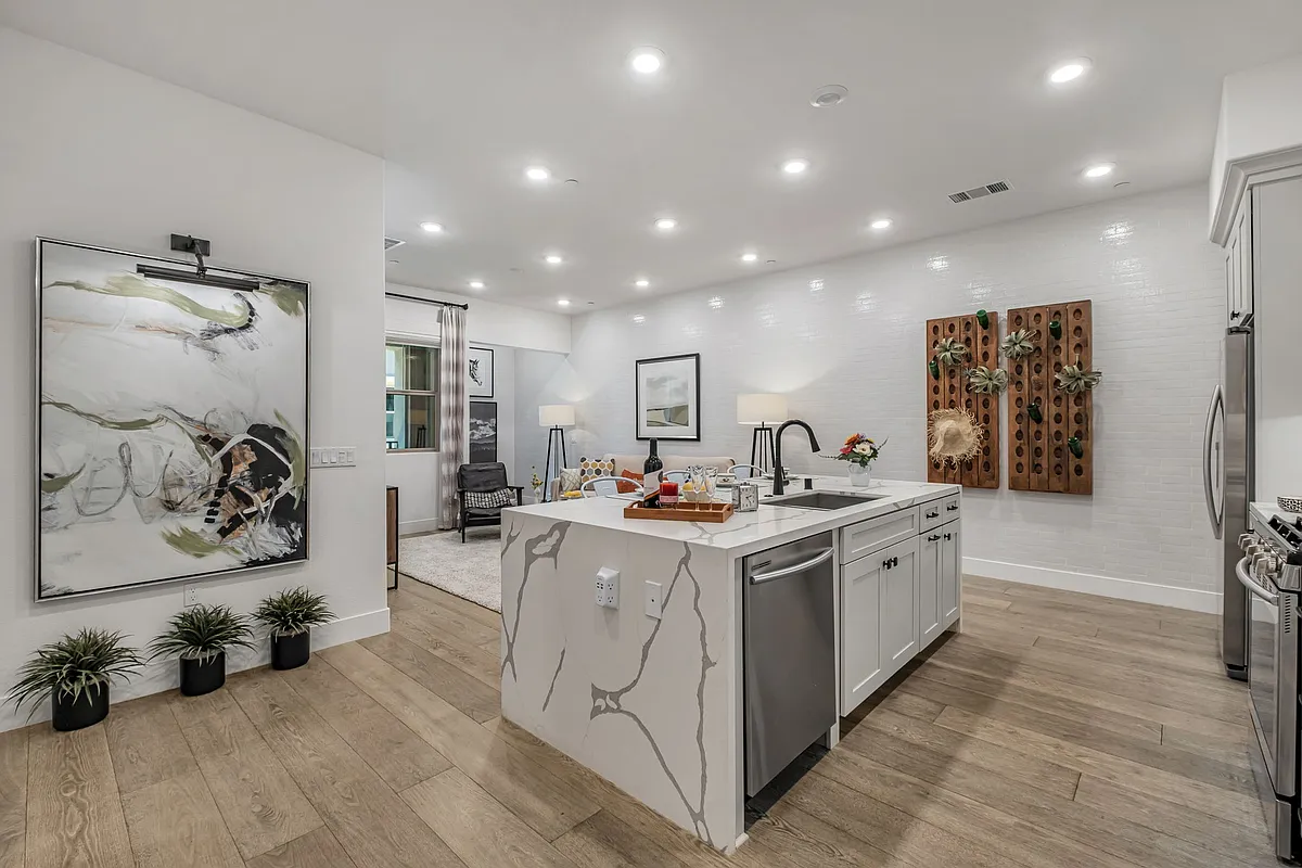Building Photo - 1000 Berryessa Ln #211