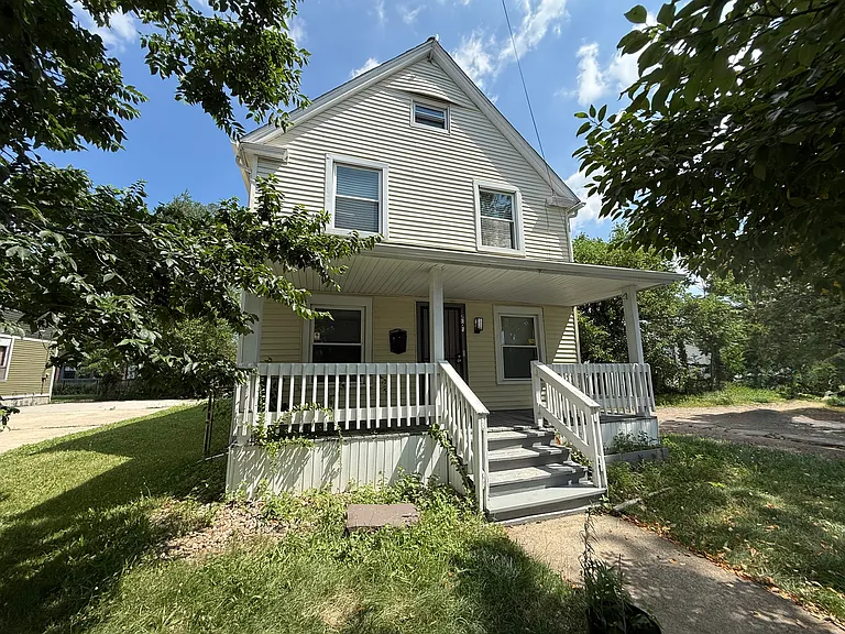 2602 Vega Ave — Photo 1