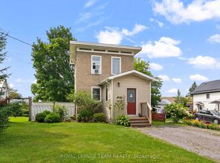 544 Mackay St, Pembroke, ON K8A 1E6