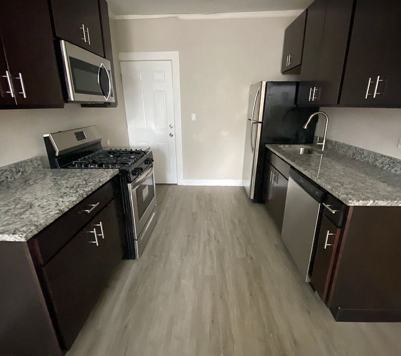 1st image of 2902 N Lawndale Ave #8838872