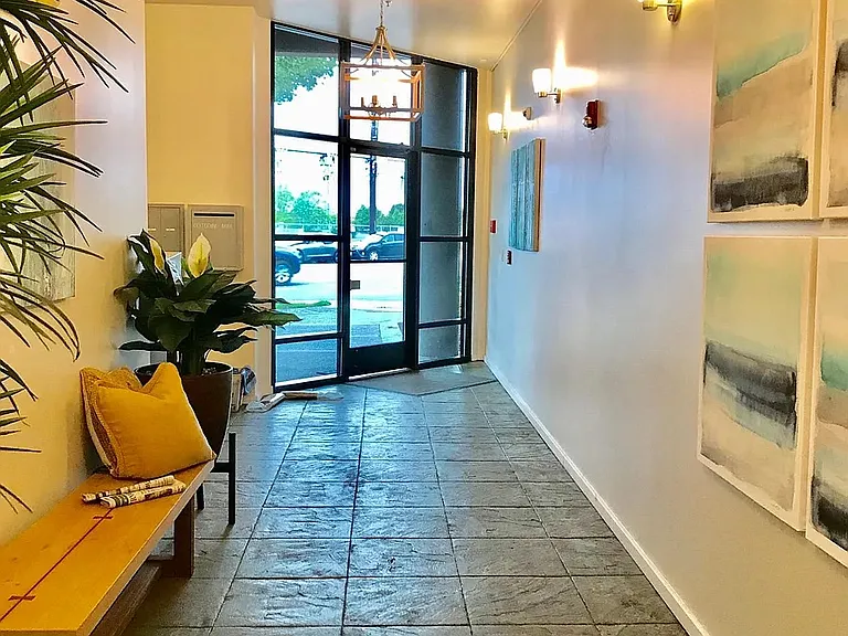 500 Elliott Ave W #411 — Photo 3