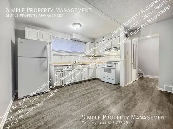 2819 Peckheath Rd SW APT C, Wyoming, MI 49509