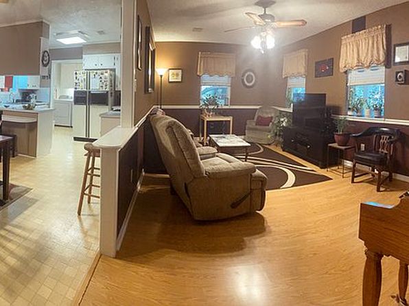 702 Nancy St, White Hall, AR 71602