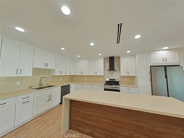 17633 Nordhoff St — Photo 8