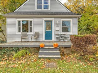 138 Ewen Rd, Hamilton, ON L8S3C7