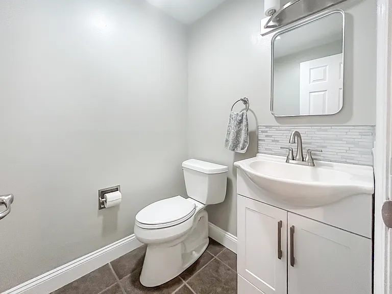 72 Pepperbush Pl — Photo 9