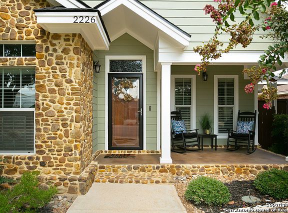 3rd image of 2226 Village Path