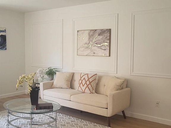 5th image of 4730 Noyes St APT 103
