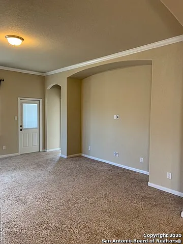 8418 Meadow Plns — Photo 15