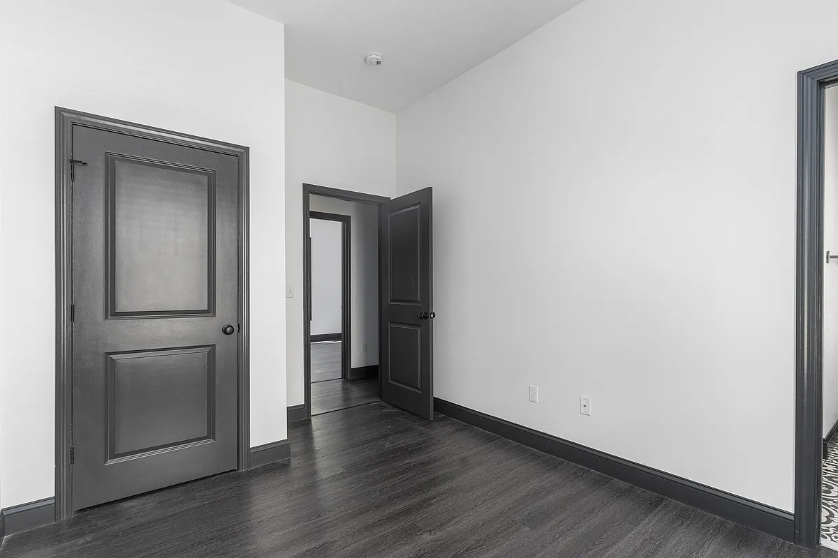 Building Photo - 125 Tobey St #2