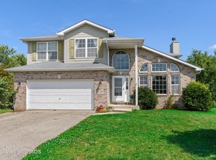 1116 Sharp Dr, Plano, IL 60545