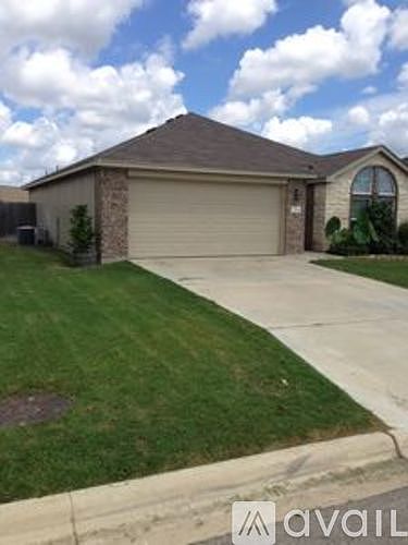 1st image of 7720 Woodbury Dr