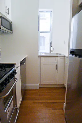 Rented by Citi Habitats | media 34