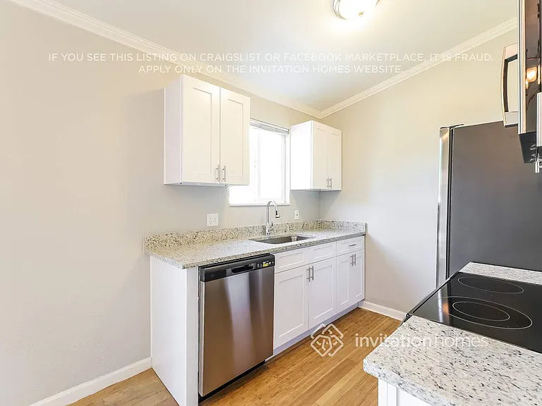 4817 S Pitkin Way — Photo 9