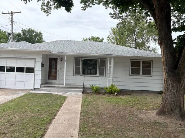 136 Kansas Ave, Phillipsburg, KS 67661