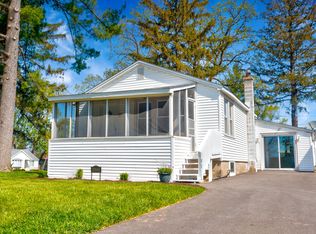 33945 N Lake Rd, Grayslake, IL 60030