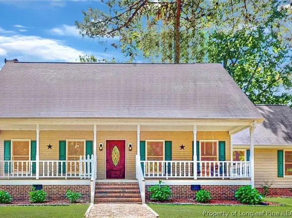 1147 Cumnock Rd, Sanford, NC 27330