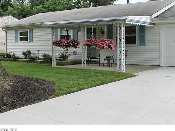 2nd image of 6376 Antoinette Dr