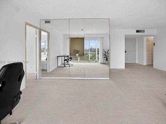 5th image of 300 Diplomat Pkwy APT 601