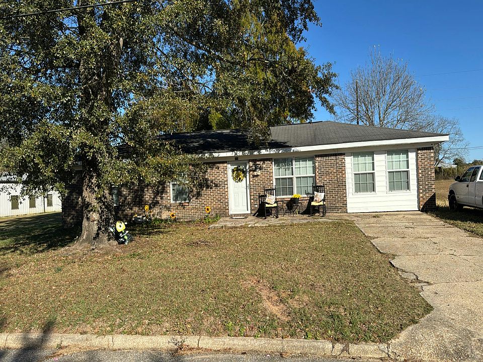 1st image of 373 Hickory Ct