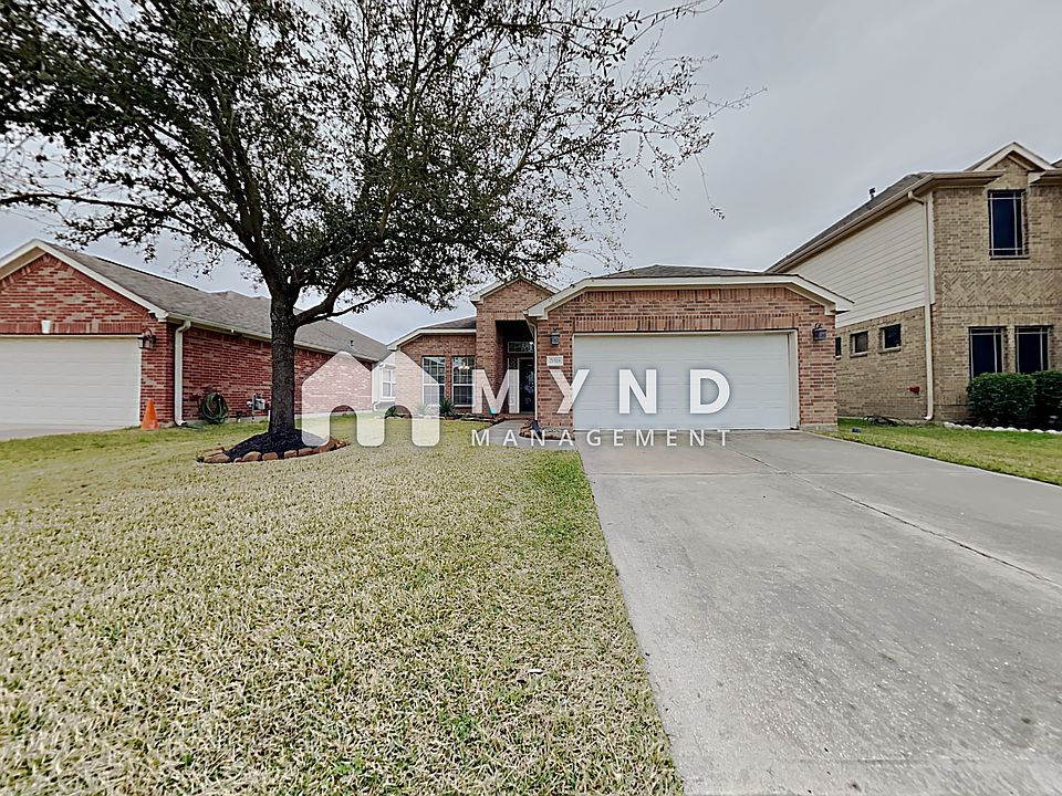 1st image of 21519 Colton Cove Dr