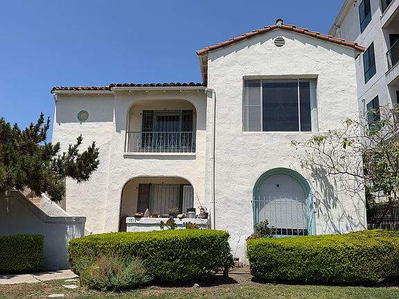 Front (staircase leads up to upper unit)