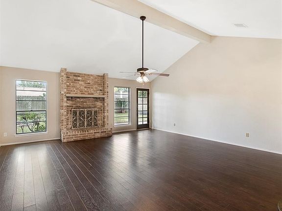 5th image of 115 Misty Brook Ln