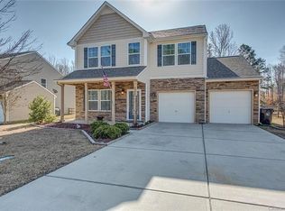 2340 Lake Vista Dr, Mount Holly, NC 28120