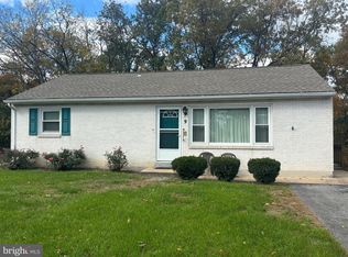 9 Maple Ave, Carlisle, PA 17013