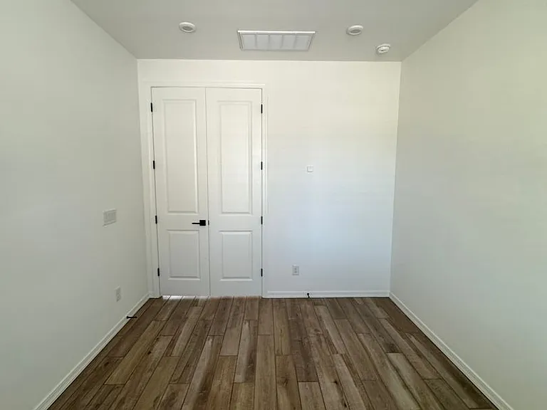 13327 W Eagle Feather Rd — Photo 2