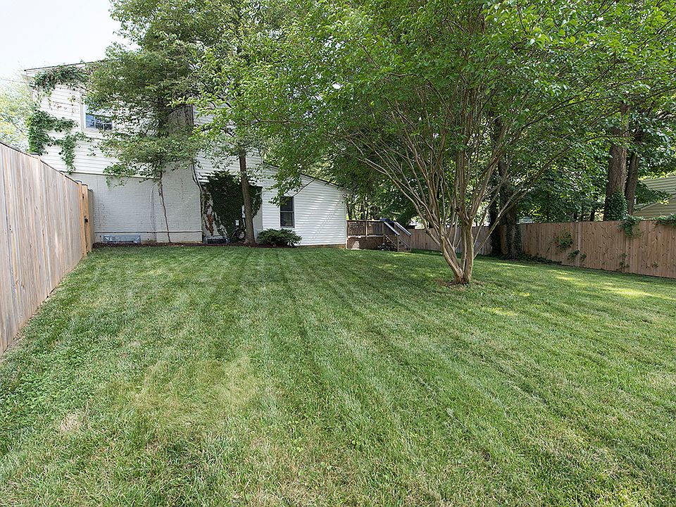2nd image of 8604 Bluedale St