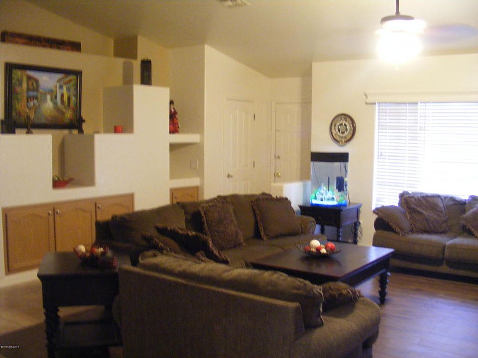 1st image of 2488 Raven Dr