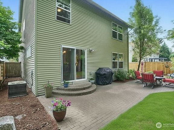 4th image of 24131 235th Avenue SE