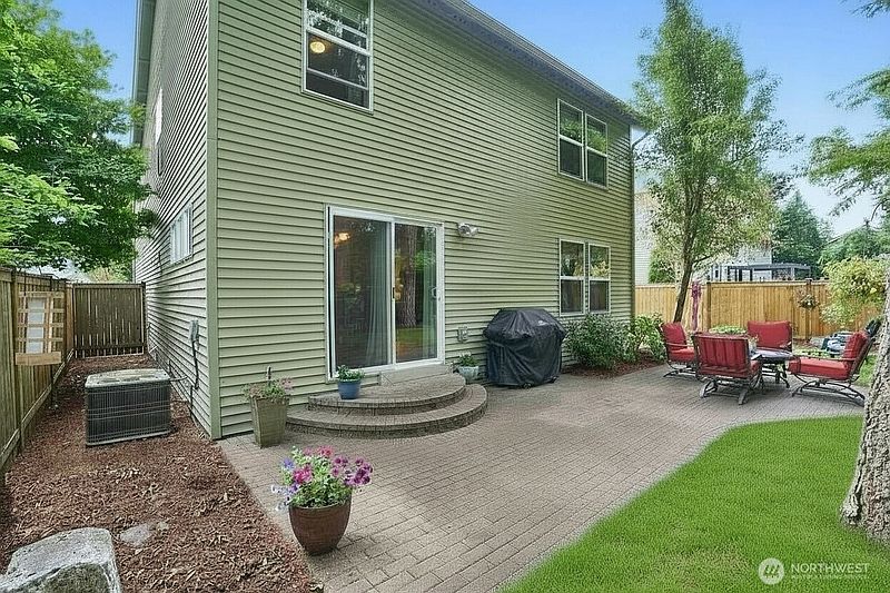 4th image of 24131 235th Avenue SE