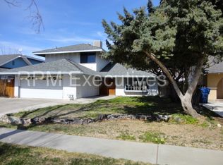 19601 Cedarcreek St, Santa Clarita, CA 91351