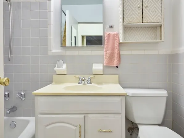 123 East 75th Street image 3 of 4