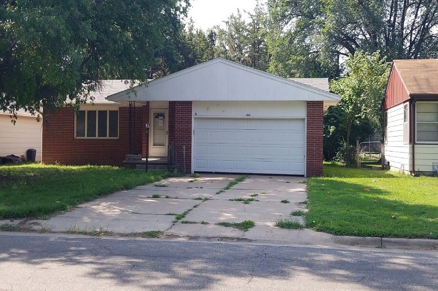 1st image of 805 W 23rd Ave
