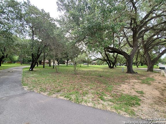 4th image of 132 Massad Dr